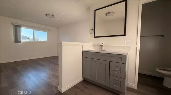 Alhambra, CA 91803,1831 Garvey AVE #9