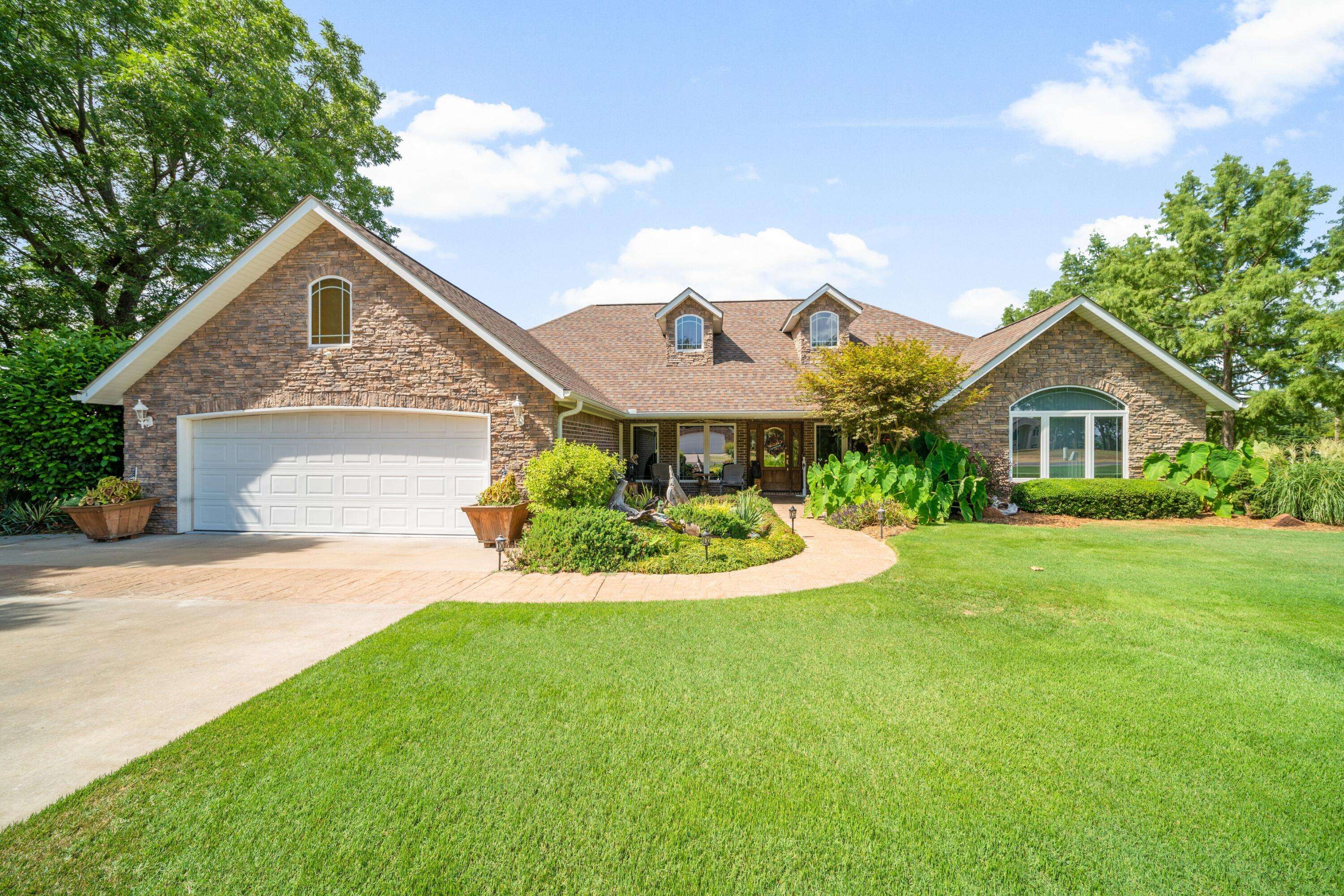 202 Lakeshore DR Drive, Vinita, OK 74301