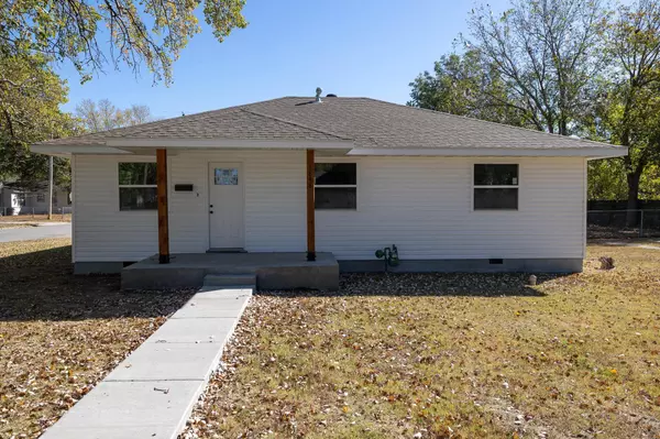 1848 C ST Street,  Miami,  OK 74354