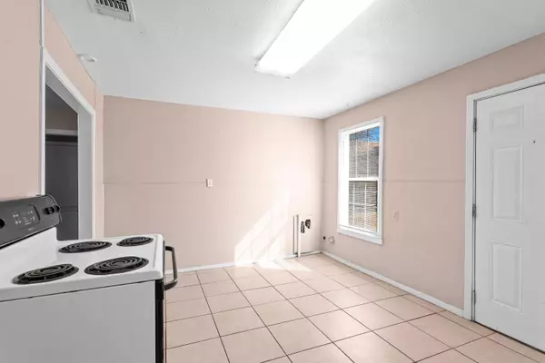 Lubbock, TX 79410,33rd Street