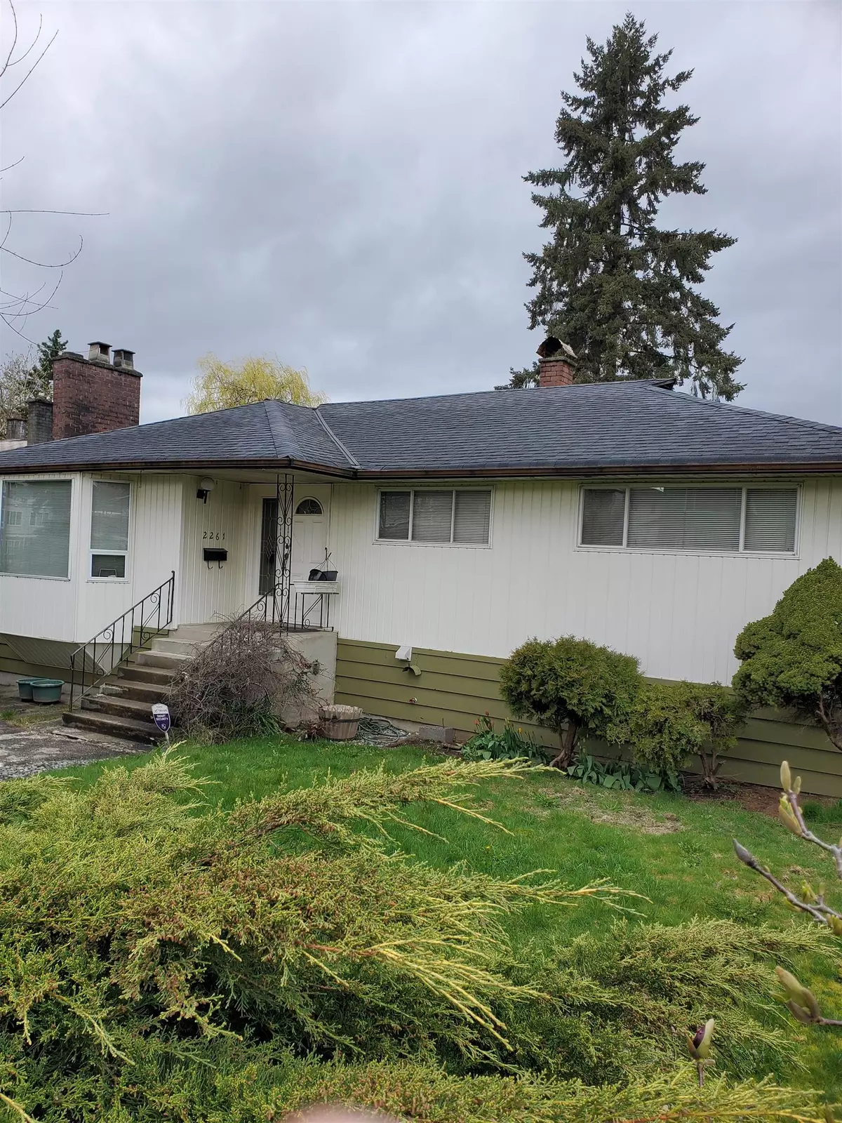 Port Coquitlam, BC V3C 1W7,2261 Hawthorne AVE