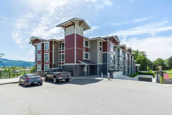 Abbotsford, BC V3G 0G3,2242 Whatcom RD #305