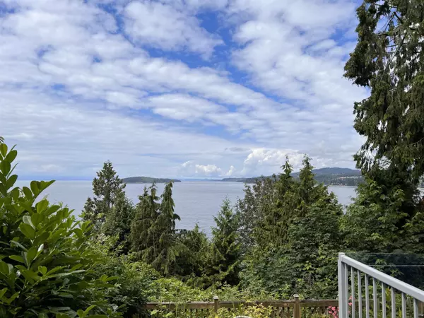 Sechelt, BC V7Z 0C1,5163 Sunshine Coast HWY