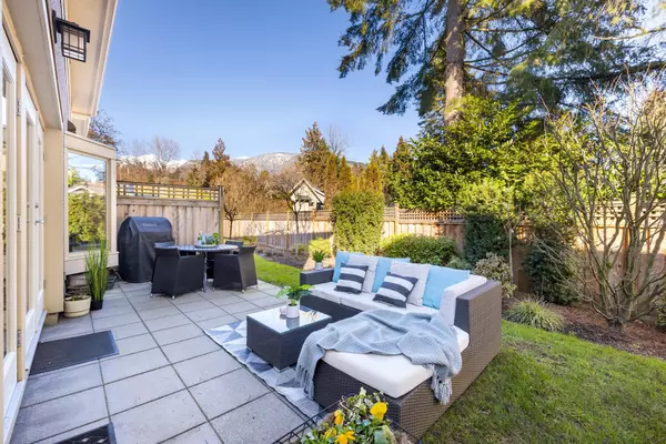 North Vancouver, BC V7R 2P8,3750 Edgemont BLVD #19