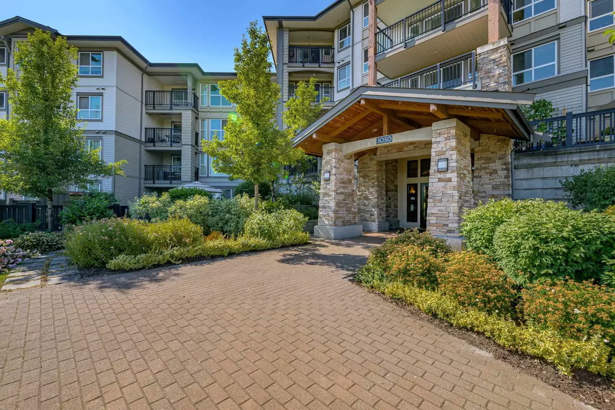 Coquitlam, BC V3E 0A2,3050 Dayanee Springs BLVD #515