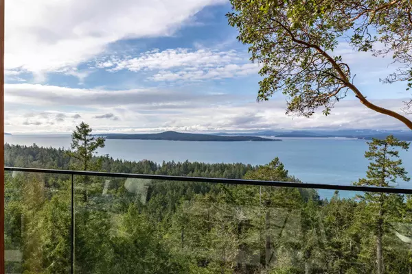 Pender Island, BC V0N 2M0,3709 Port RD