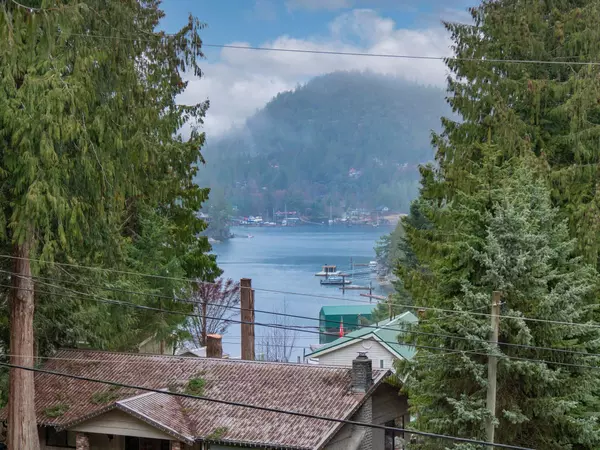 Pender Harbour, BC V0N 2H1,5204 Wesjac RD