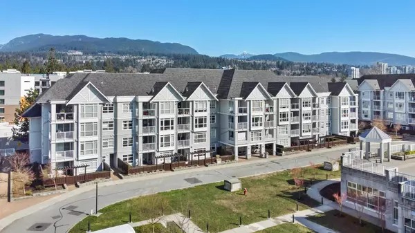 Port Moody, BC V3H 5E5,3142 St Johns ST #212