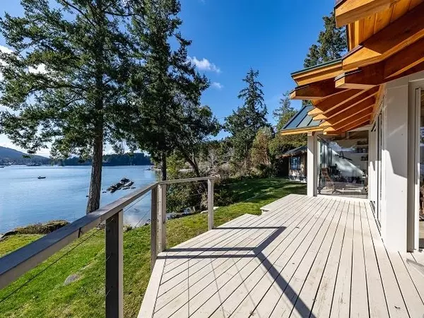 Salt Spring Island, BC V8K 2M1,126 Fruitvale RD