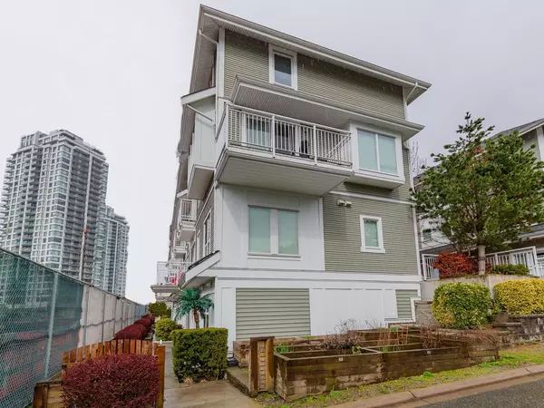 Coquitlam, BC V3J 0B8,618 Langside AVE #113