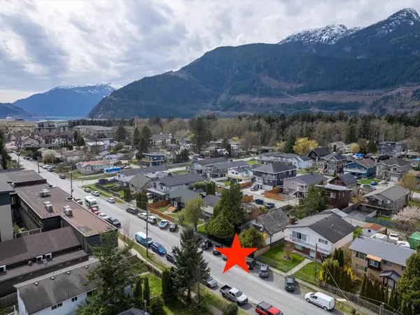 Squamish, BC V8B 0B2,38047 Fourth AVE