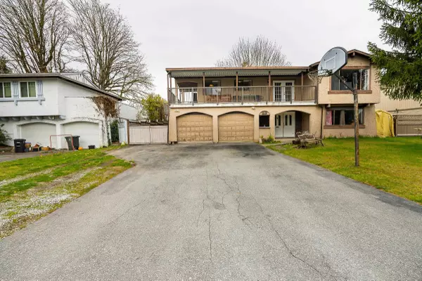 Pitt Meadows, BC V3Y 1N8,19779 116a AVE