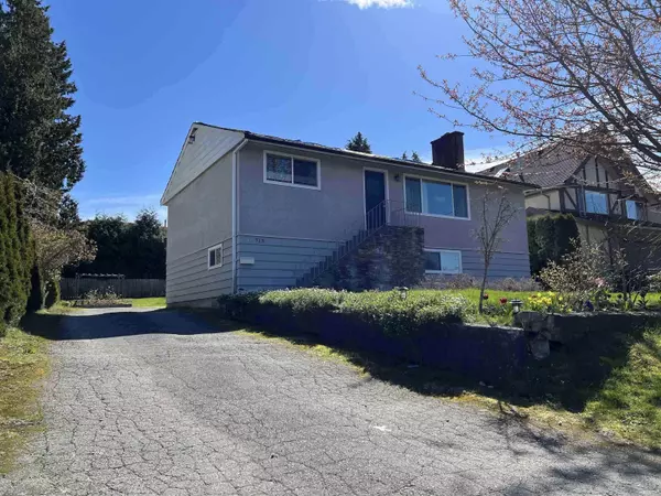 Coquitlam, BC V3J 4B6,713 Dogwood ST