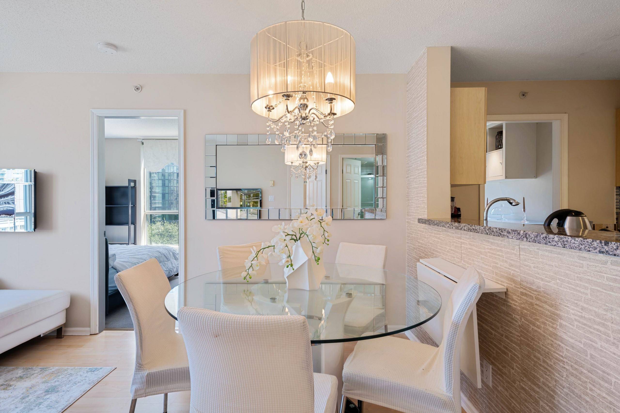 Vancouver, BC V6G 3K4,1420 W Georgia ST #802