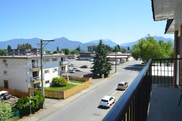 Chilliwack, BC V2P 7M4,9417 Nowell ST #301