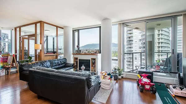 Vancouver, BC V6E 4S6,1228 W Hastings ST #2002