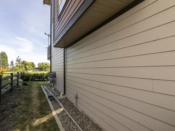 Tsawwassen, BC V4M 0E1,4292 Wolf WAY #52