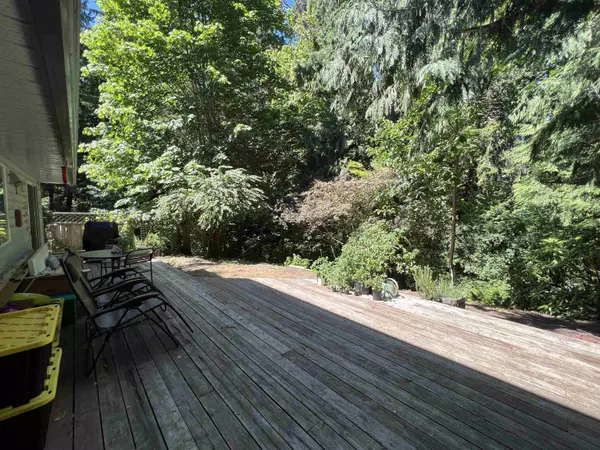 Sechelt, BC V7Z 0R3,5848 Marine WAY