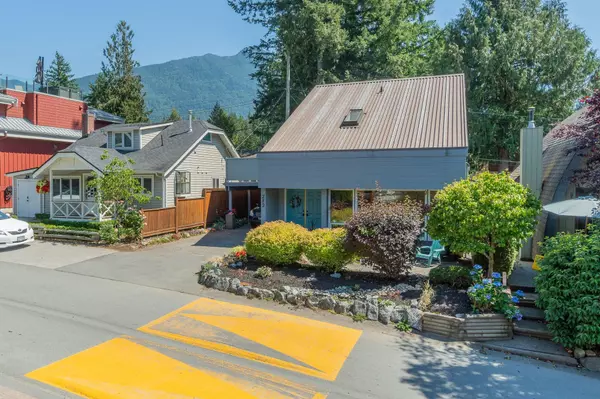 Cultus Lake, BC V2R 4Y5,282 Fir ST