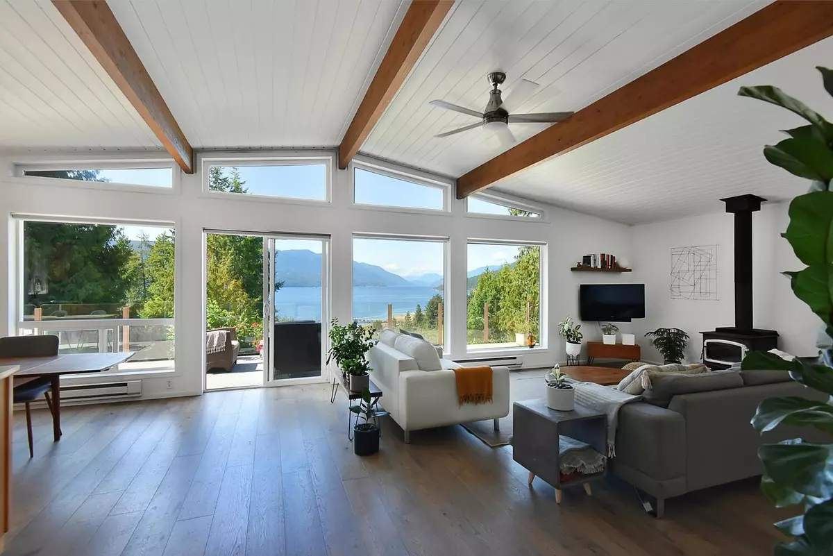 Sechelt, BC V7Z 0C7,5809 Tillicum Bay RD