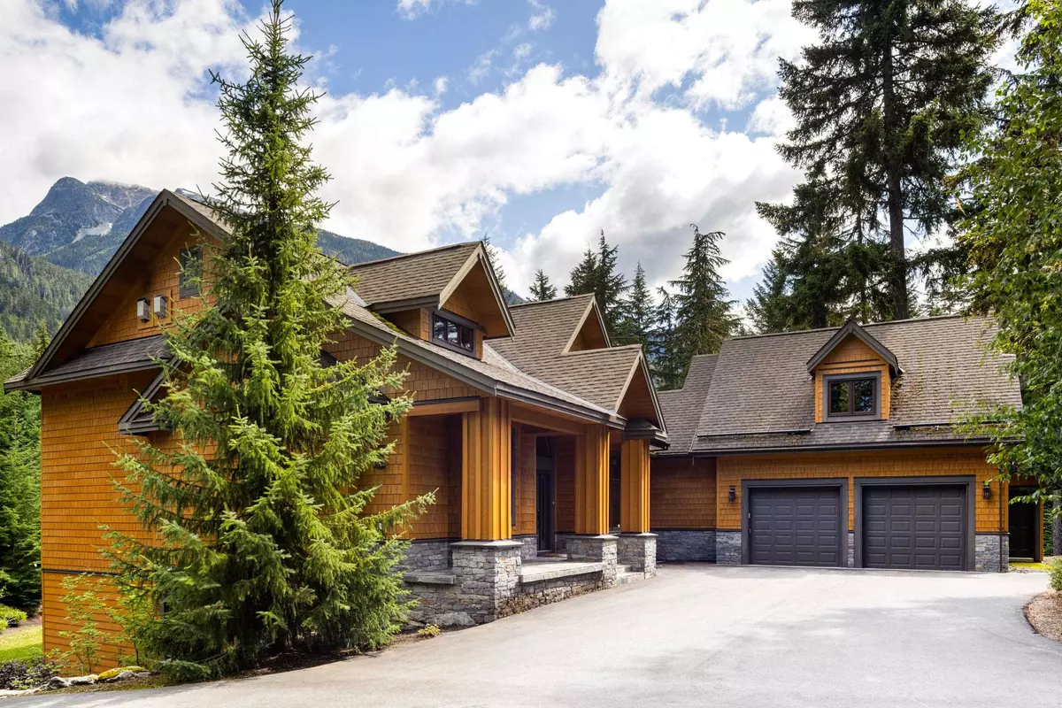 Whistler, BC V8E 1M1,9028 Riverside DR