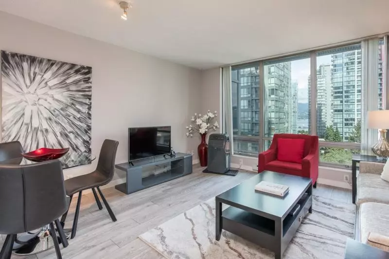 Vancouver, BC V6E 4R2,1200 W Georgia ST #703