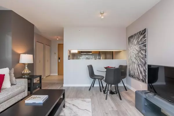 Vancouver, BC V6E 4R2,1200 W Georgia ST #703