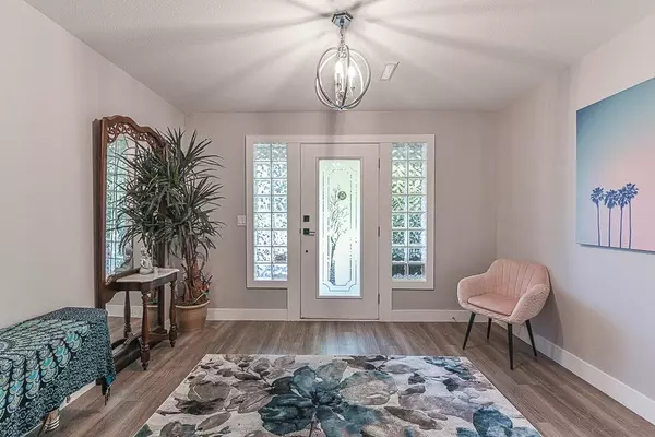 Abbotsford, BC V2T 5R7,30778 Kestrel PL