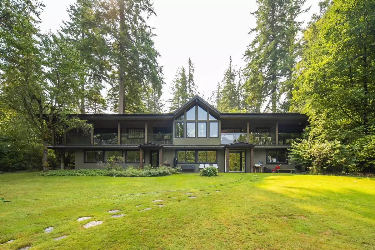 Surrey, BC V4P 2H2,14275 28 AVE