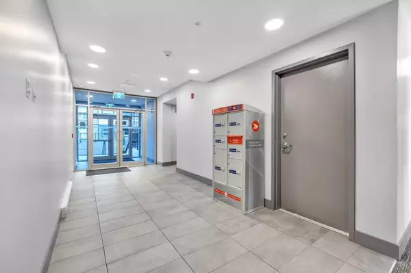 Langley, BC V3A 0N6,5486 199a ST #208