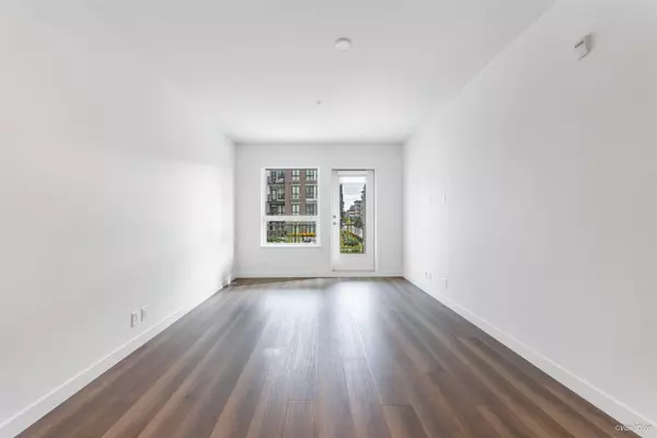 Coquitlam, BC V3J 3M7,645 Como Lake AVE #207