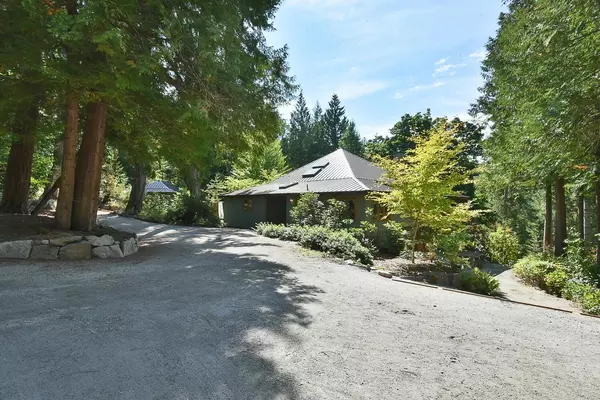 Pender Harbour, BC V7Z 1B9,5437 Iska RD