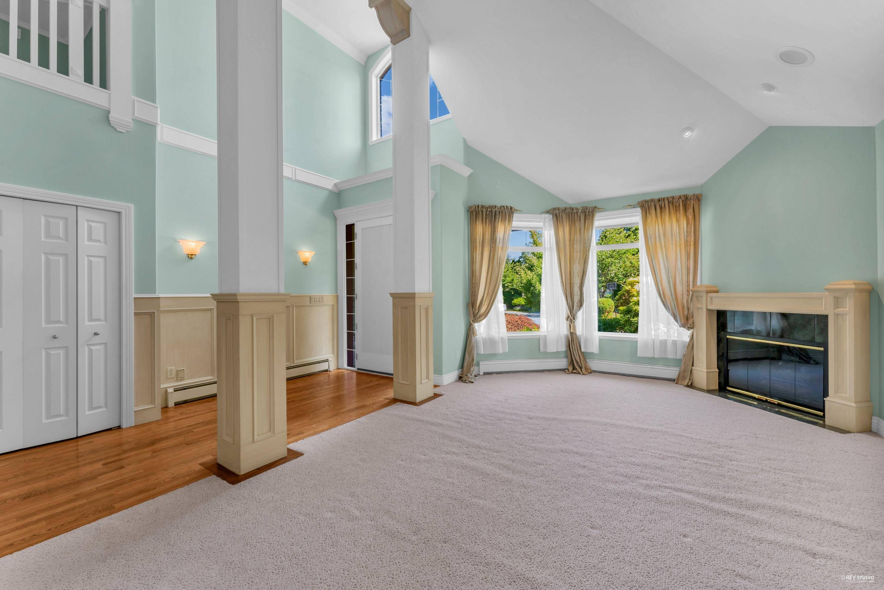 Surrey, BC V4A 9V3,2308 140a ST