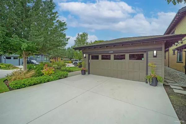 Tsawwassen, BC V4M 0A7,1597 Fir Springs LN
