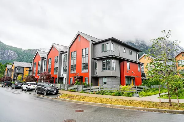 Squamish, BC V8B 1A8,1351 Marinaside PL