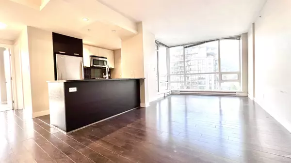 Coquitlam, BC V3B 0C4,2968 Glen DR #1603