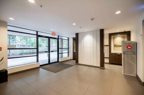 Surrey, BC V3T 4E6,13925 Fraser HWY #410