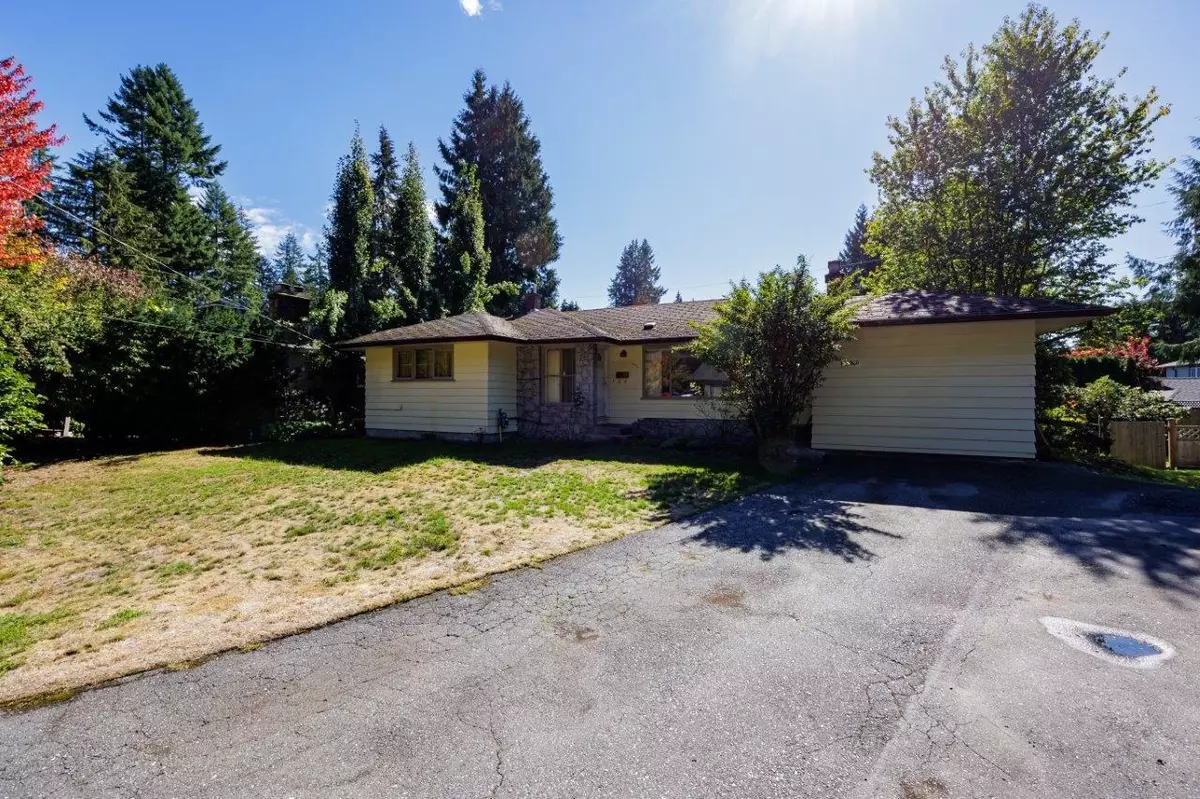 North Vancouver, BC V7R 1Z8,1285 Langdale DR