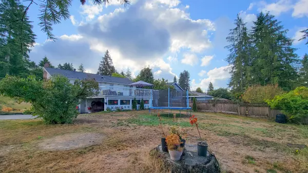 Coquitlam, BC V3J 4C6,678 Florence ST