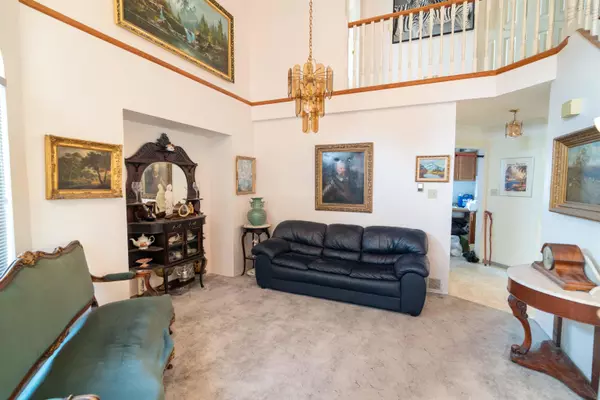 Coquitlam, BC V3B 6W9,3017 Albion DR