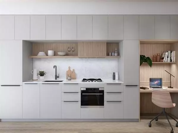 Port Moody, BC V0V 0V0,125 Albert ST #422