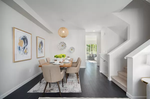 Ladner, BC V4K 0C3,5510 Admiral WAY #28