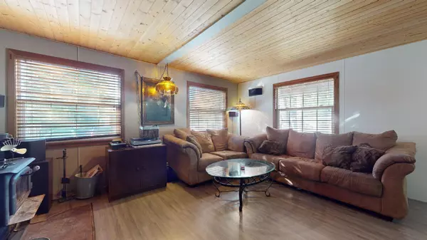 Squamish, BC V0N 1T0,40157 Government RD #31