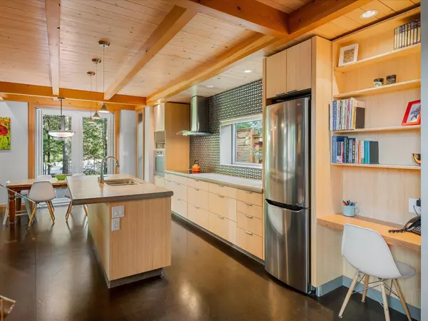 Whistler, BC V8E 0K6,1047 Madeley PL