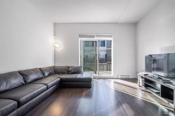 Surrey, BC V3W 1H9,8130 136a ST #76