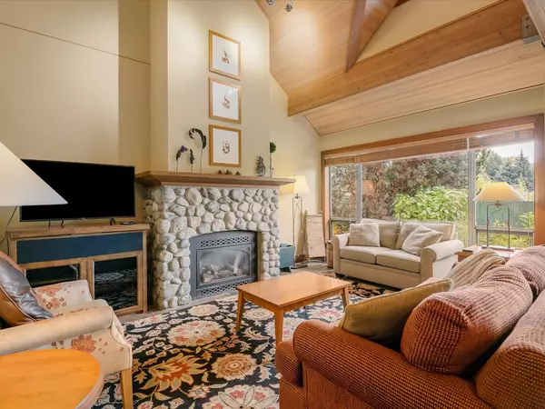 Whistler, BC V8E 0Z4,4722B Settebello DR