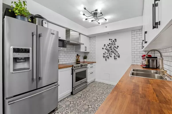 Coquitlam, BC V3B 0A7,1178 Heffley CRES #3801