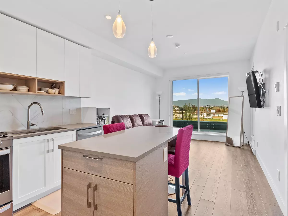 Langley, BC V2Y 3N1,20727 Willoughby Town Centre DR #A224