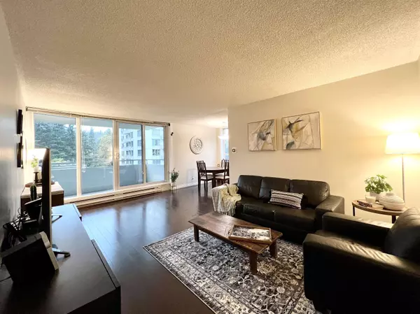 Burnaby, BC V5H 1K2,4160 Sardis ST #302