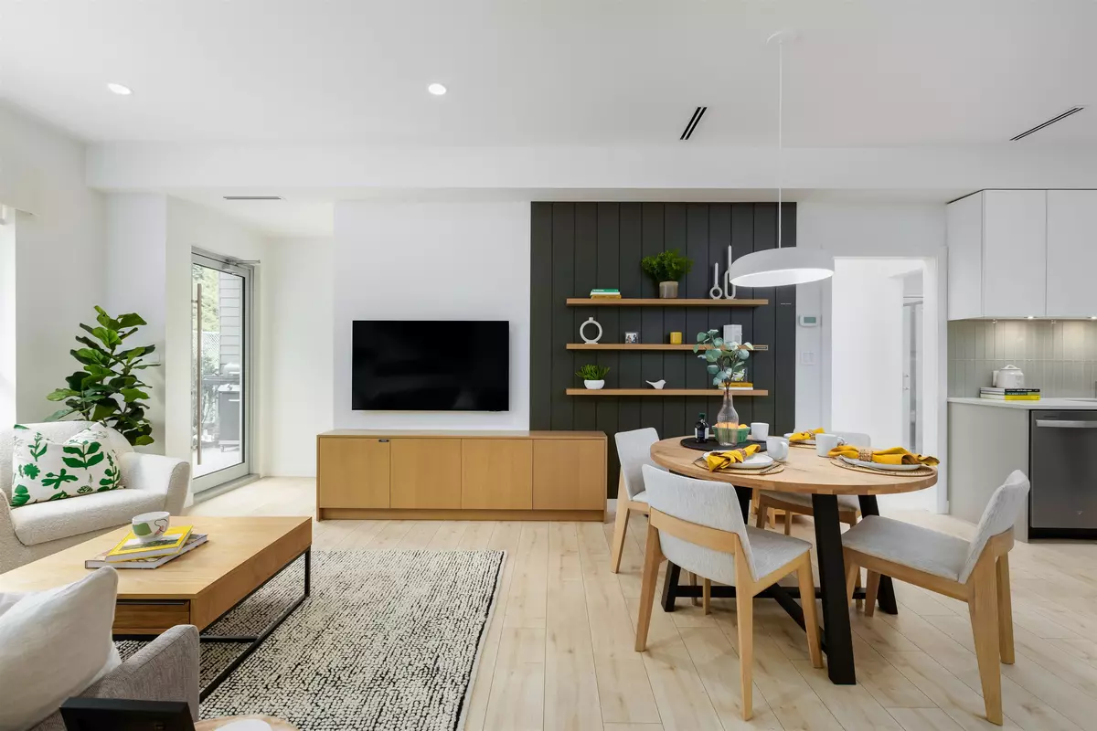 Surrey, BC V3W 1M1,13760 75a AVE #216